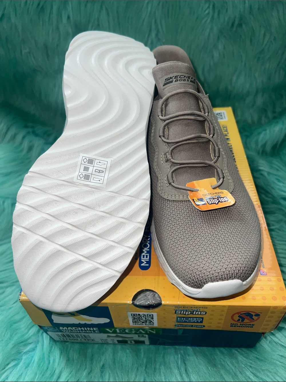 NIB Skechers Bobs Sport Hands Free Slip-Ins with Memory Foam size 8 Taupe - Picture 6 of 8